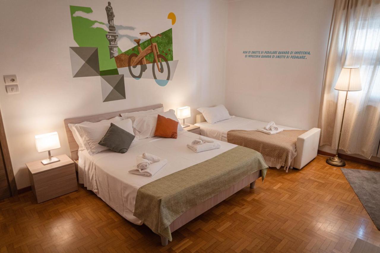 Bed & Bike Ferrara Bed & Breakfast Exterior foto