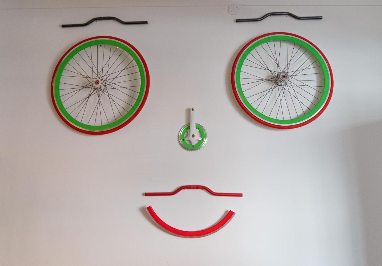 Bed & Bike Ferrara Bed & Breakfast Exterior foto
