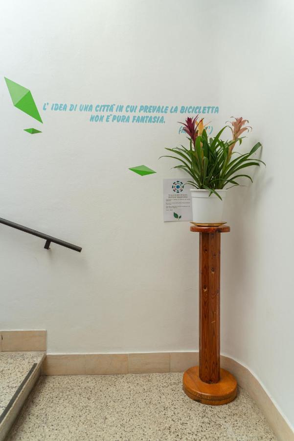Bed & Bike Ferrara Bed & Breakfast Exterior foto